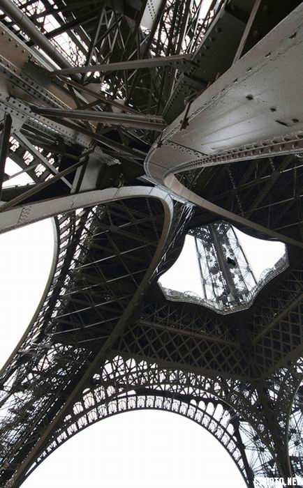 c0016-Klaus.Hofmann-Germany-La_Tour_Eiffel.jpg