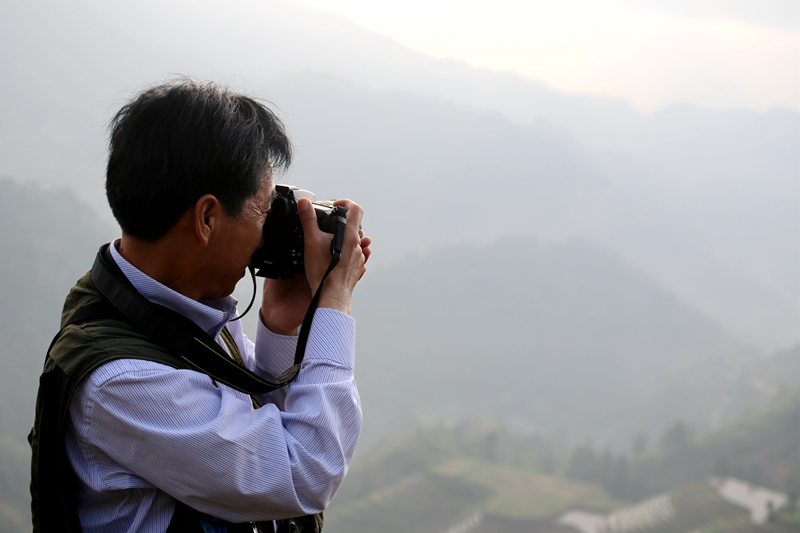 面对群山_副本.jpg