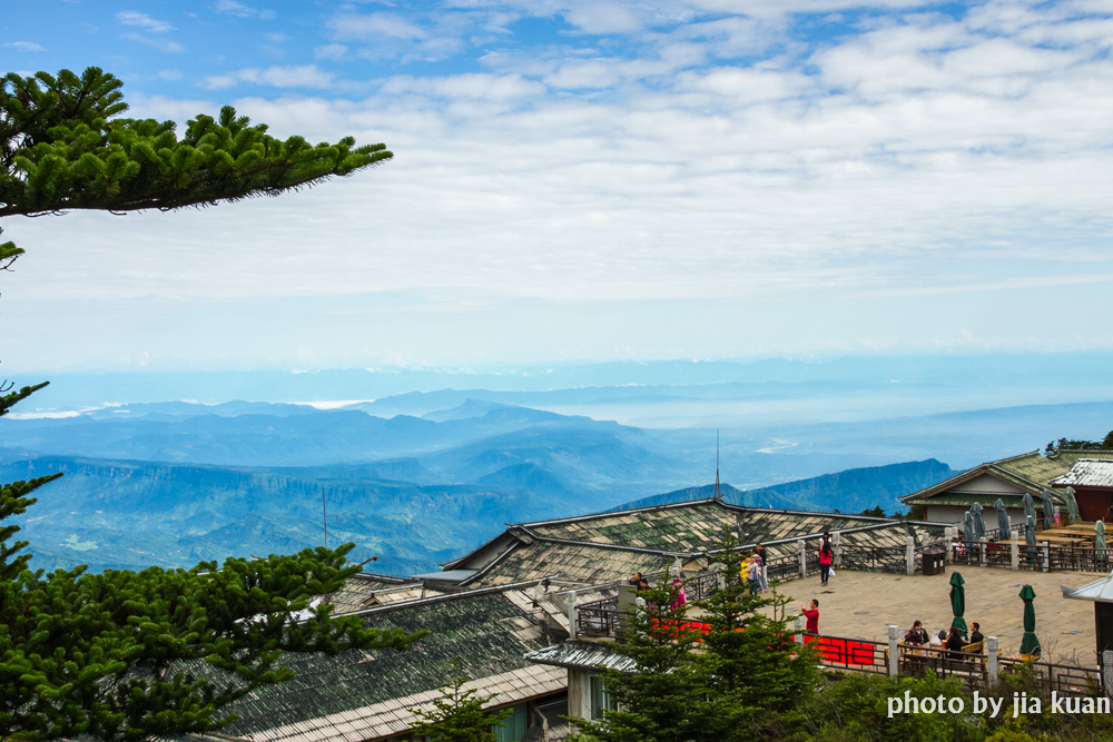 峨眉山风光_(4_-_10).jpg