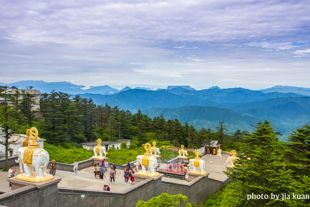峨眉山风光_(5_-_10).jpg