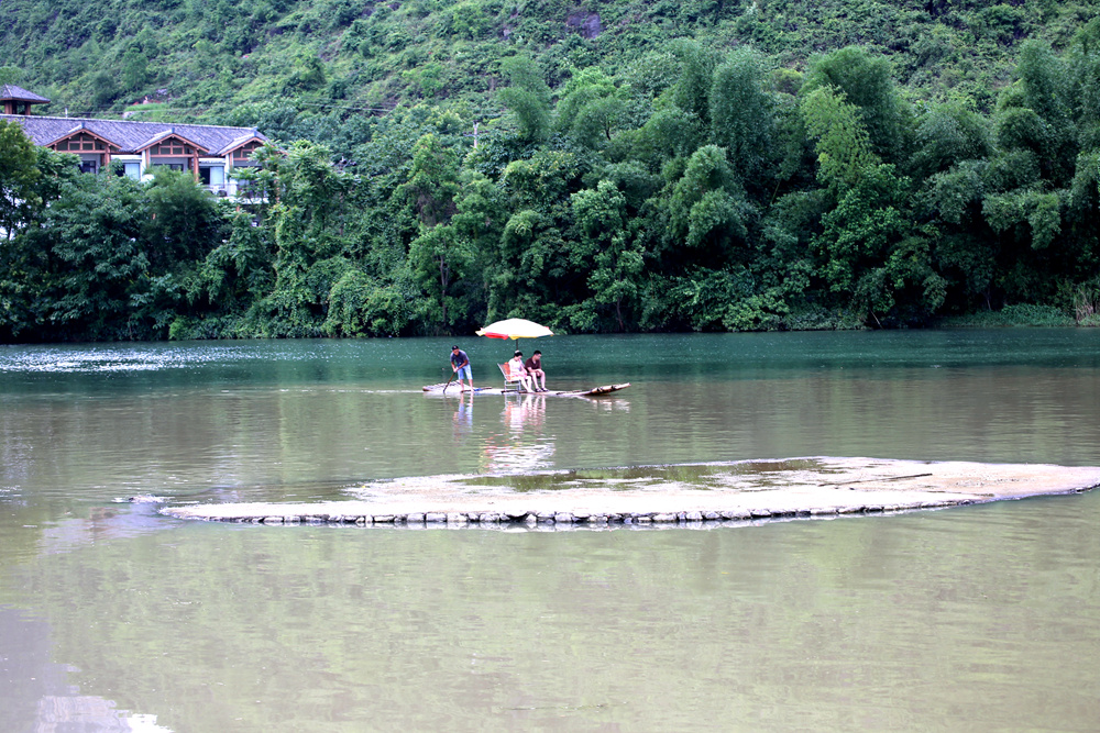 江游.jpg