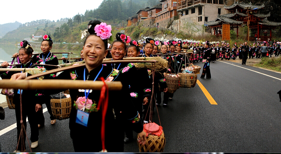 2014雷山苗年姑妈回娘家 (24).jpg