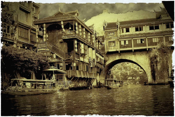 201362572716_410.jpg
