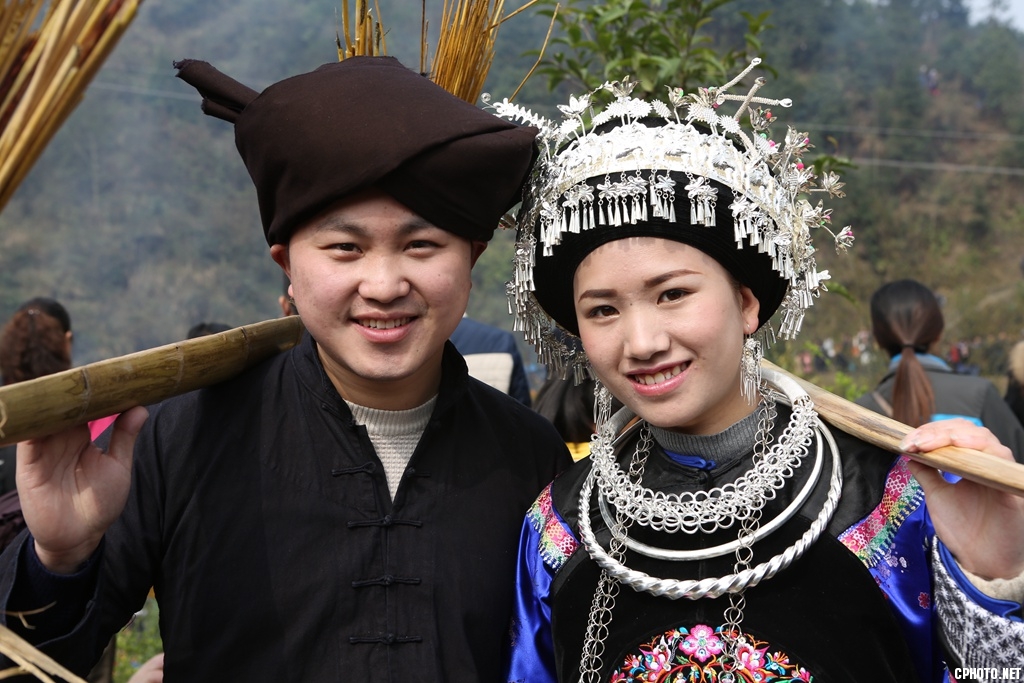 《神秘的苗族二月二招龙祭桥节》 钟传坤摄 (10).jpg