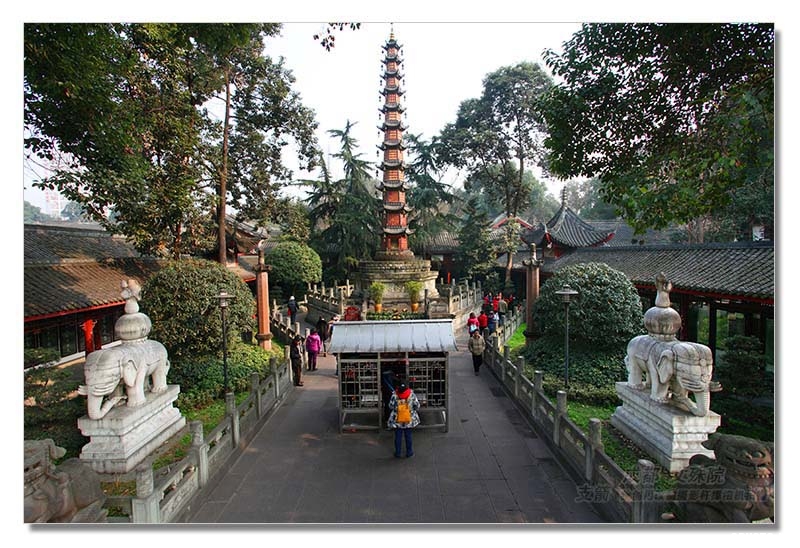 5图-2《高机位拍-文殊院》支箭-摄于成都.jpg