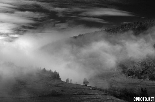 PSA银牌-《Clouds and Wind》-STANCIU GABRIEL-罗马尼亚.jpg