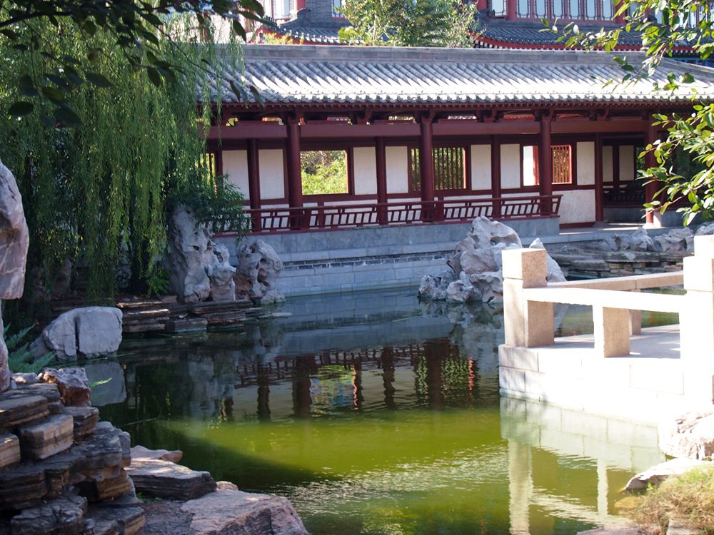古建筑秋景2.jpg