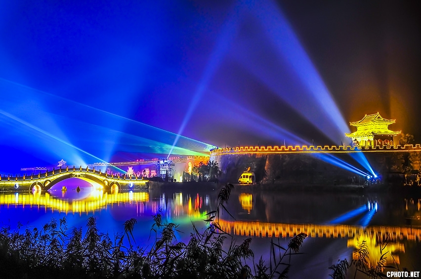 古城夜色.jpg