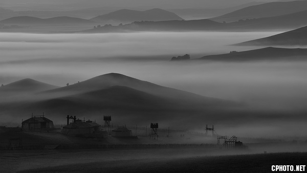 Mist sea 邬毅_调整大小.jpg