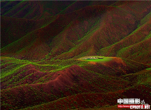 山色 赵华.jpg