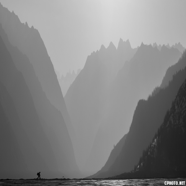 FIAP Gold medal-Yin Yan-China-Landscape-Full of power and grandeur.jpg