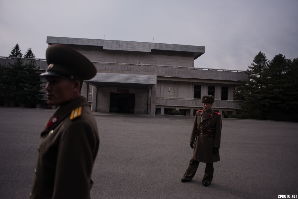 攝影師拍朝鮮板門店士兵日常
