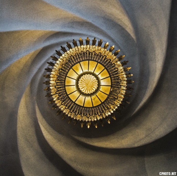Luz Espiral_调整大小.jpg