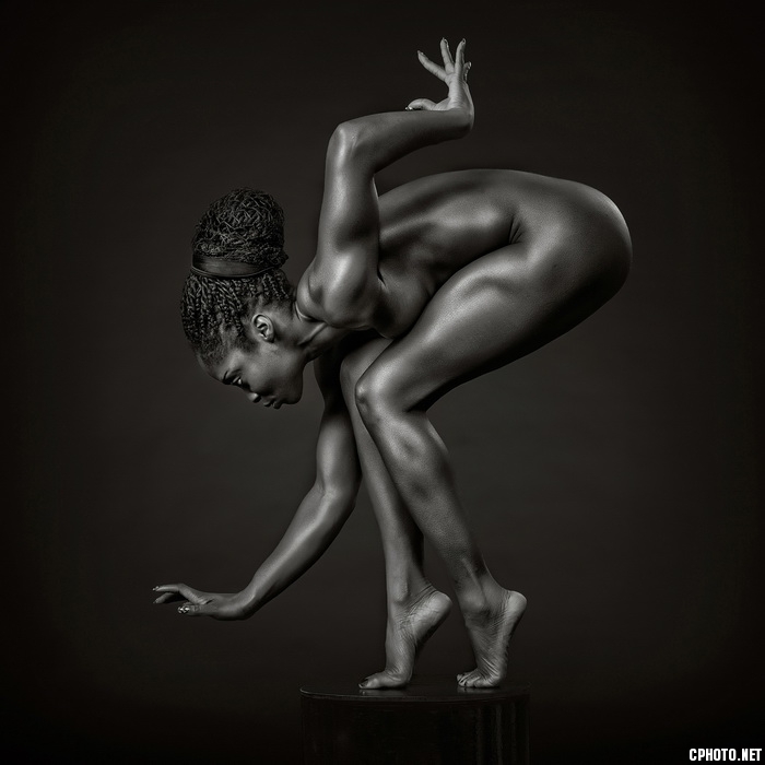 Dark Statue_调整大小.jpg
