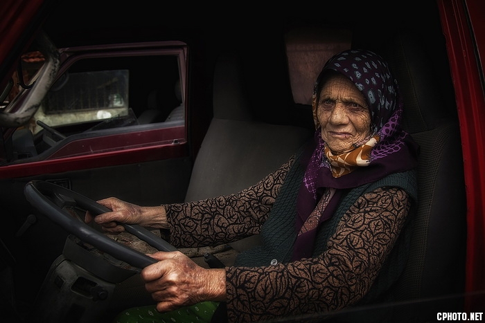 bus driver_调整大小.jpg