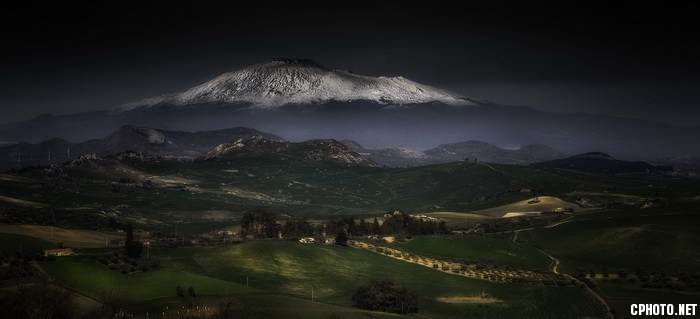 Etna Sicile_调整大小.jpg
