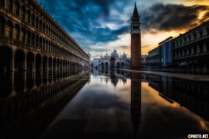 San Marco Aqua Alta_调整大小.jpg