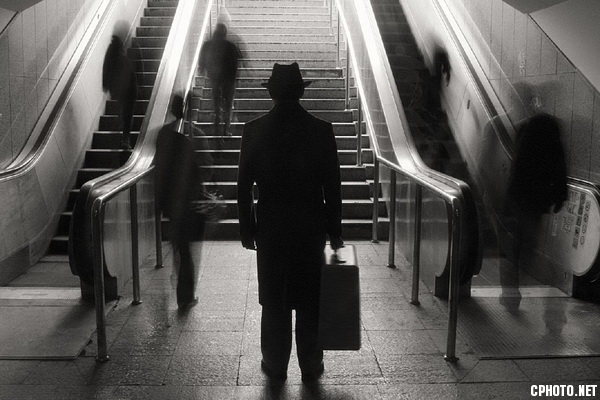 passers by_调整大小.jpg