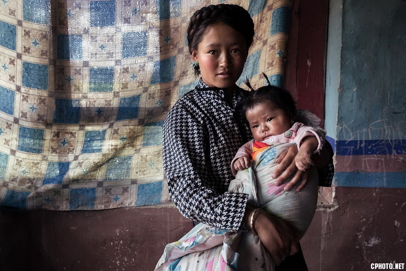 tibetan mother_调整大小.jpg