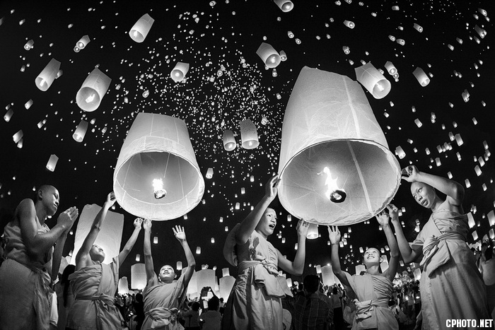 Yi Peng festival 2_调整大小.jpeg