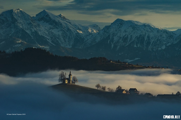 Slovenian sunrise_调整大小.jpg