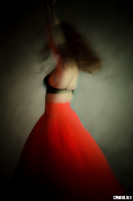 red dance_调整大小.jpg