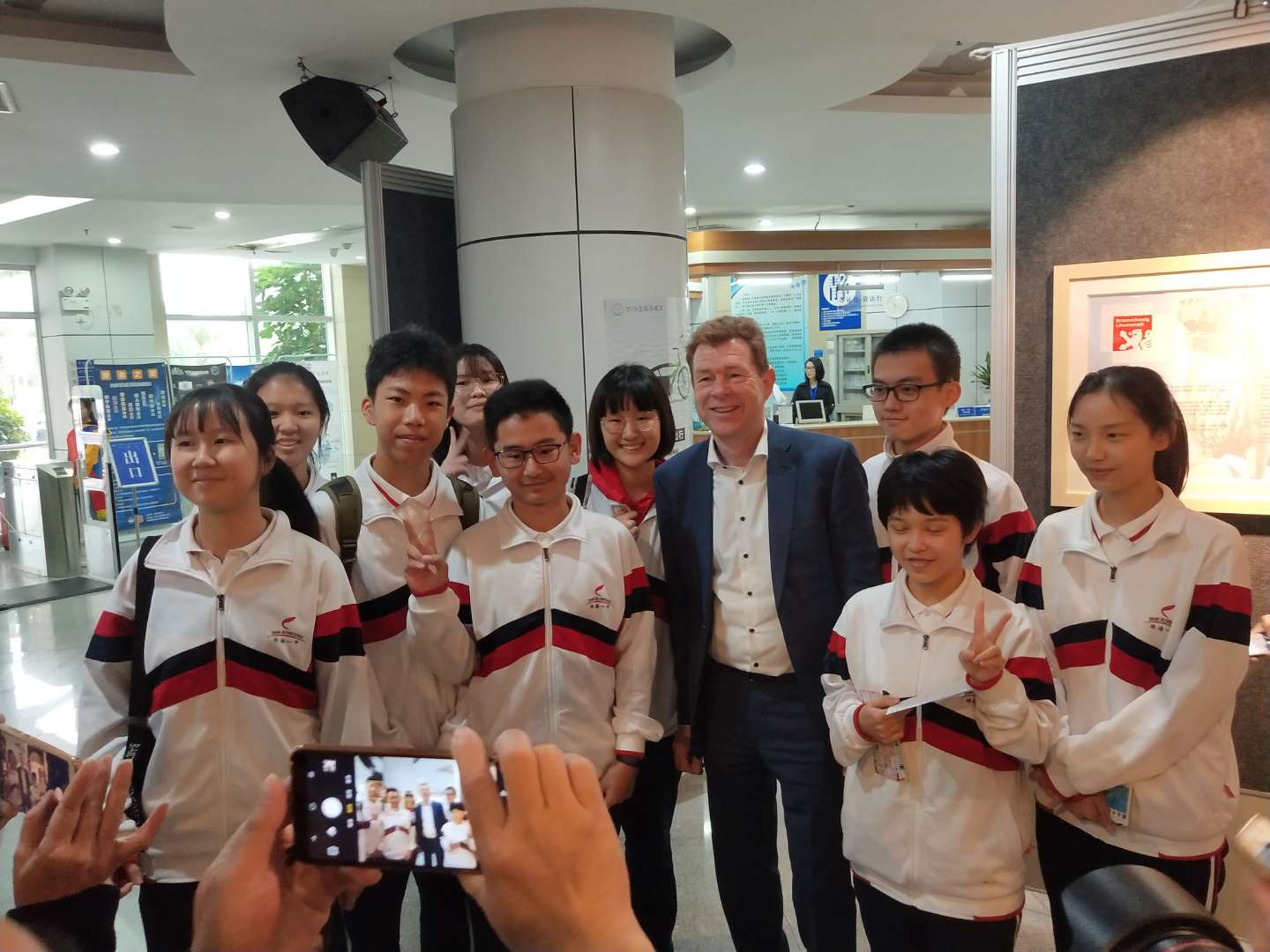 微信图片_20190324172913.jpg