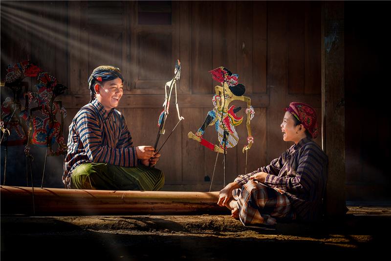 Playing Wayang.jpg