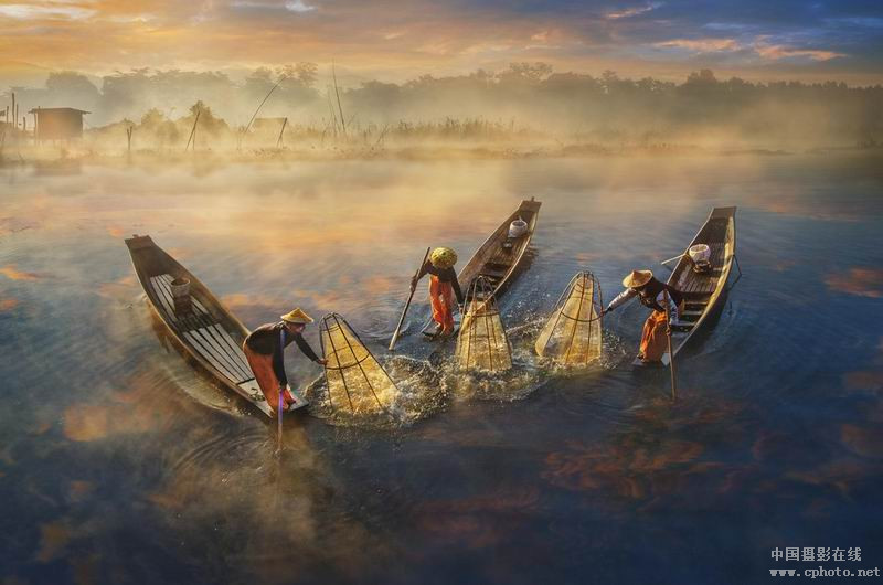 fishing in the morning 8_副本.jpg