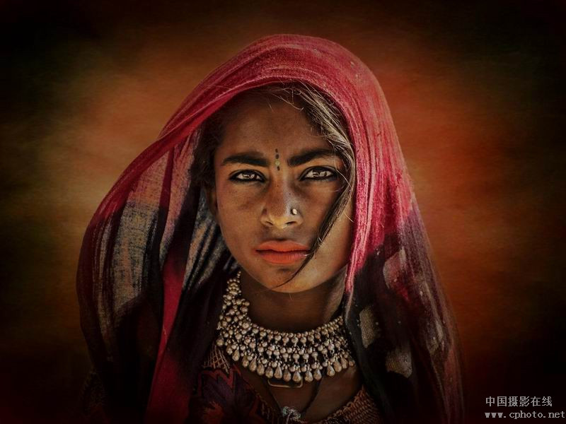 tribal gril_副本.jpg