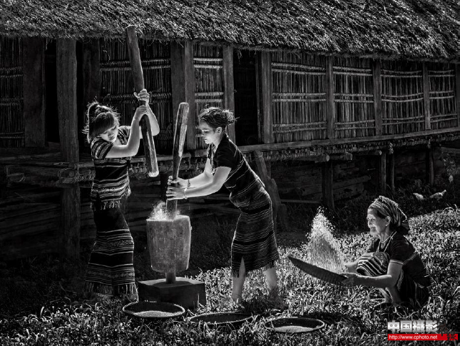 MILLING RICE ON HIGHLAND.png