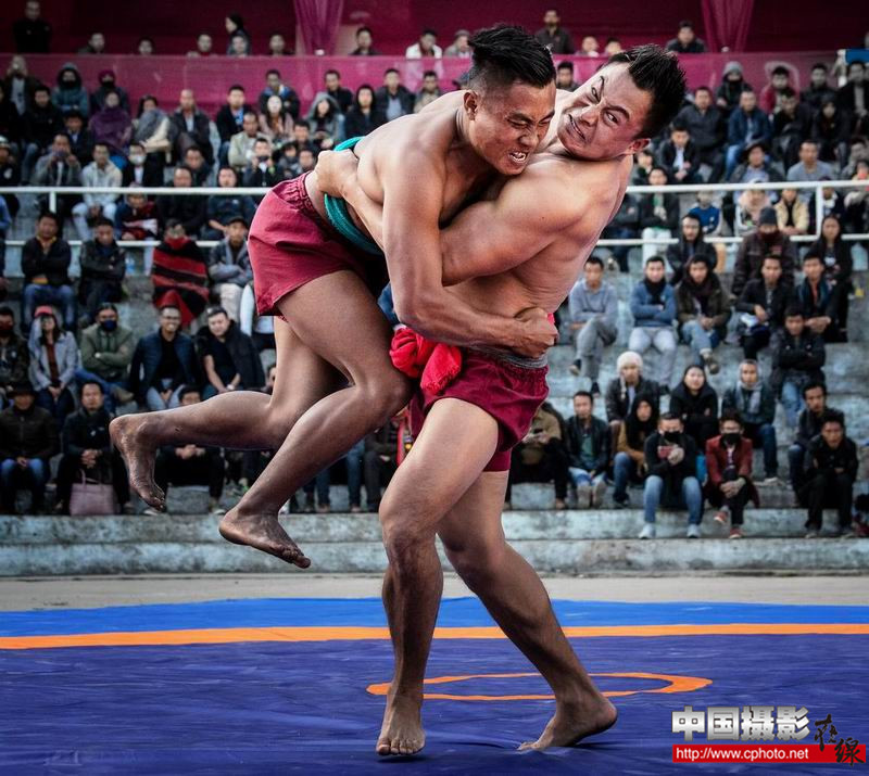 sumi wrestling_副本.jpg