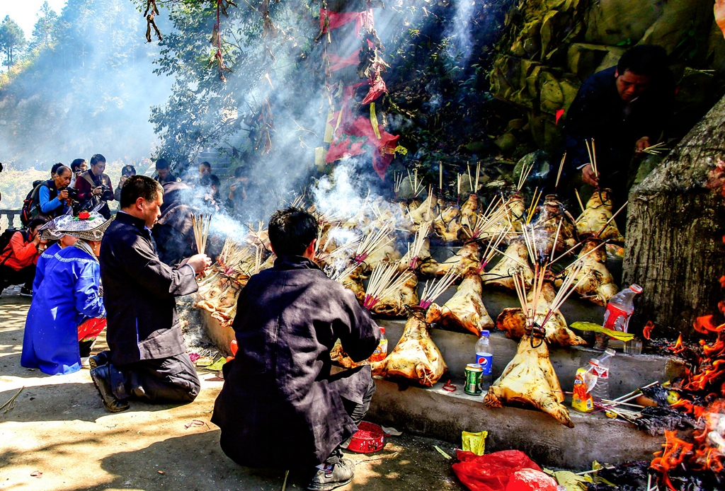《剑河高雍“三月三”苗族祭巫耶》剑河县 民俗 钟传坤   摄 13985291377 (7).JPG