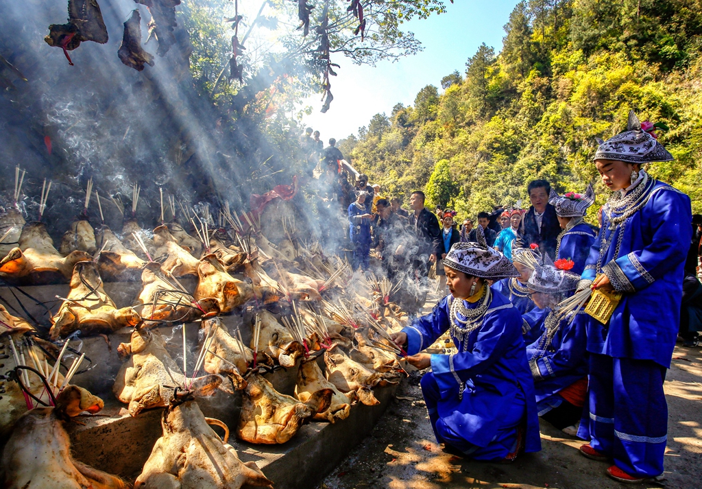 《剑河高雍“三月三”苗族祭巫耶》剑河县 民俗 钟传坤   摄 13985291377 (8).JPG