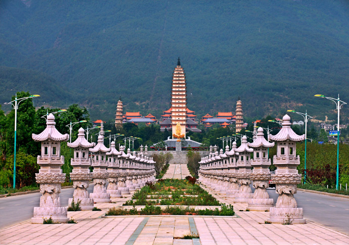 大理崇圣寺三塔