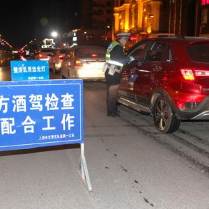 江西上饶交警一大队成功查获一开货车的“酒司机”