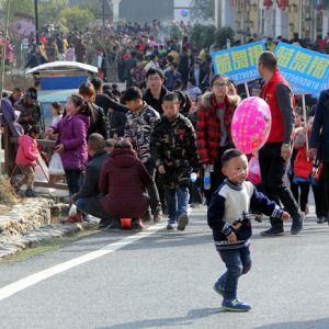 美丽乡村客流涌（图）