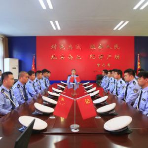 河南淮滨交警举办执勤执法安全防护培训班（图）