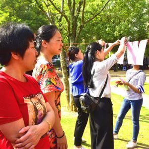 举办贫困母亲帮扶与儿童早期发展公益宣传