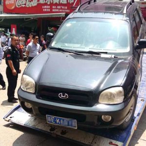 饶城交警查获一小车53条交通违法未处理