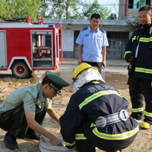 河南淮滨：乡镇消防队乡村“保护神”（组图）