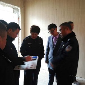 河南信阳公安法制支队领导深入淮滨检查办案中心建设（图）