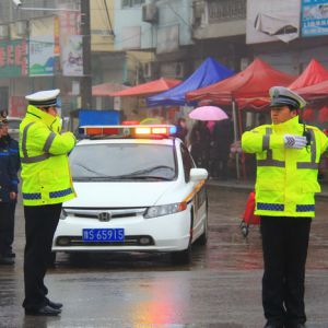 河南淮滨：“春节模式”进入第四天新老城区道路有序畅通（组图）