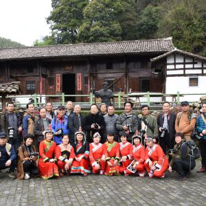江西上饶市摄影家掀起下乡采风创作“热”