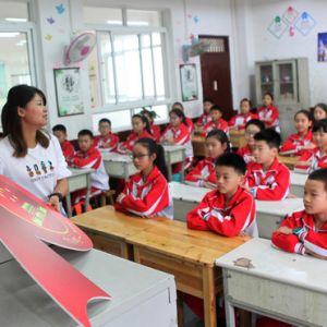 小学生了解新中国成立70周年活动标识（图片新闻）
