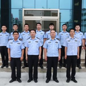 河南淮滨公安欢送警院实习生离淮赴下站（组图）