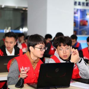 技高行天下 能强走世界（图片新闻）