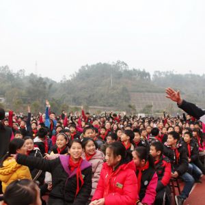“铁警”校园普法（图片新闻）