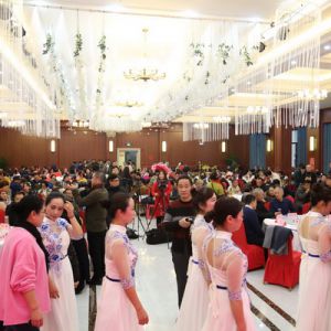 河南信阳:摄影人欢聚一堂迎新年（组图）