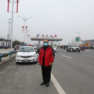 河南淮滨：用手中的镜头为一线抗“疫”勇士鼓劲（组图）